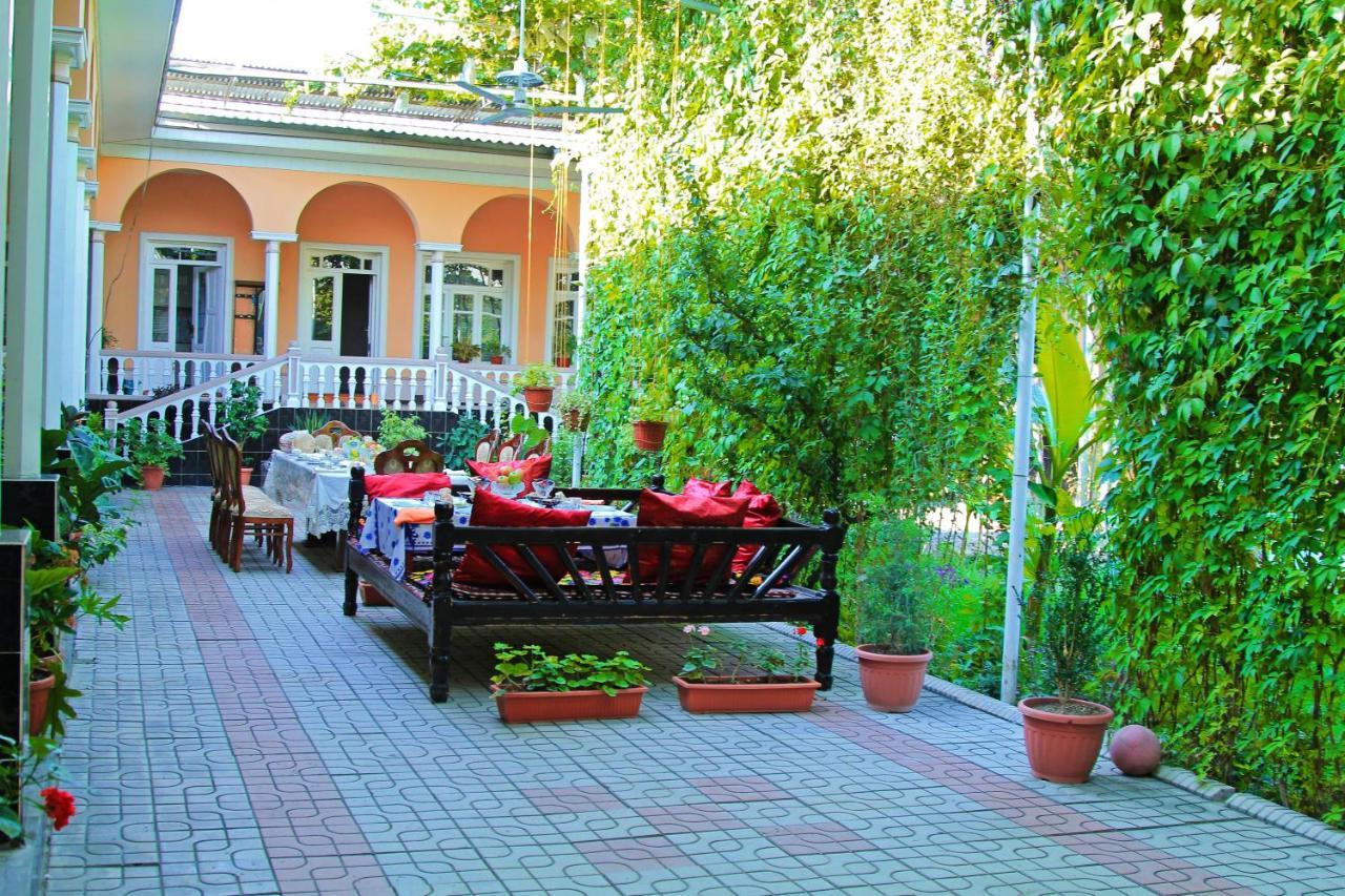 Evergreen Guesthouse Marghilon ภายนอก รูปภาพ