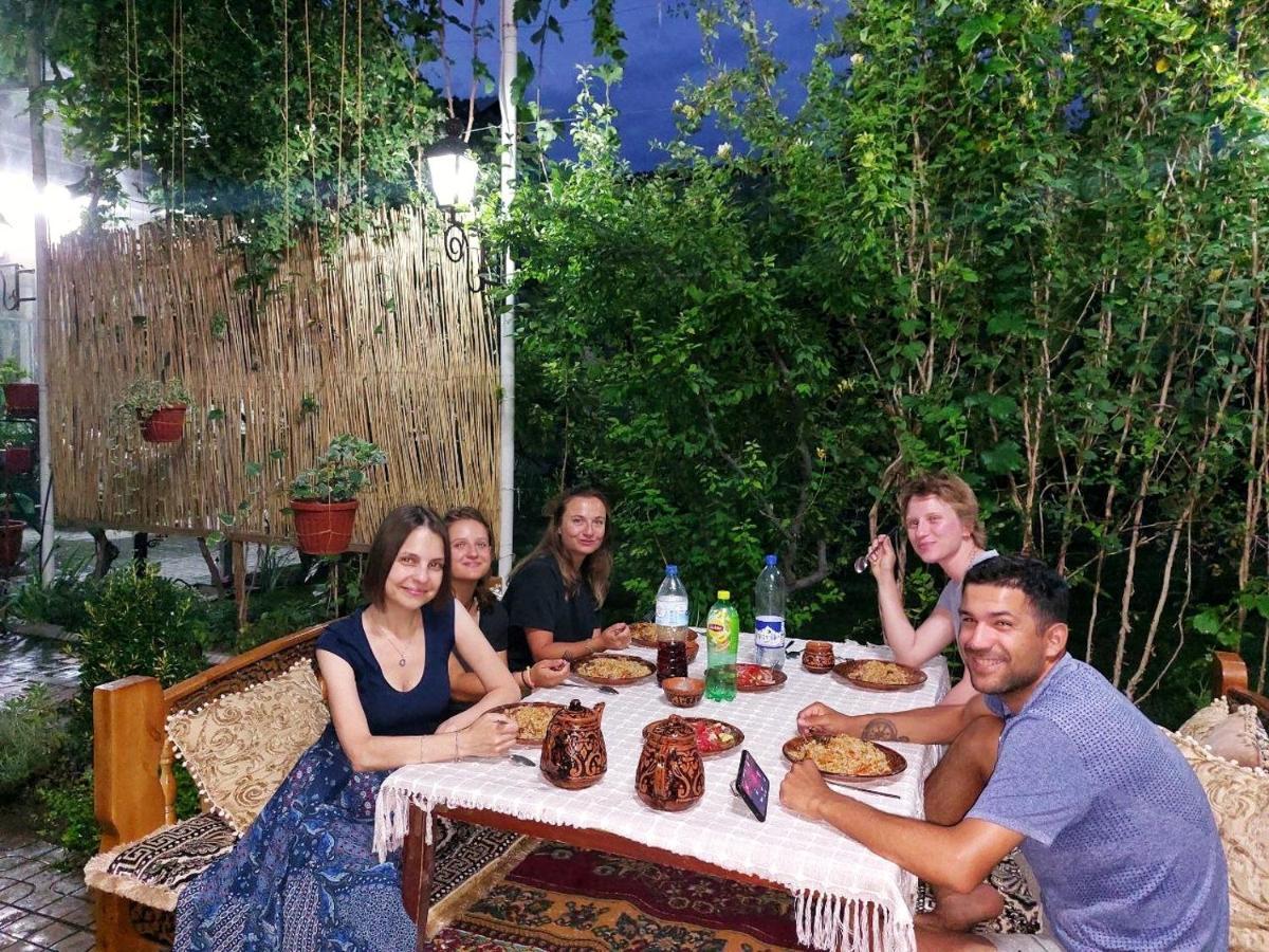 Evergreen Guesthouse Marghilon ภายนอก รูปภาพ